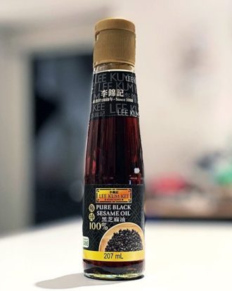 Pure Black Sesame Oil (Sort Sesamolie) Lee Kum Kee 207 ml.