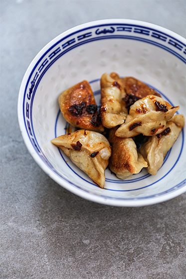 pot stickers kinesiske stegte dumplings opskrift