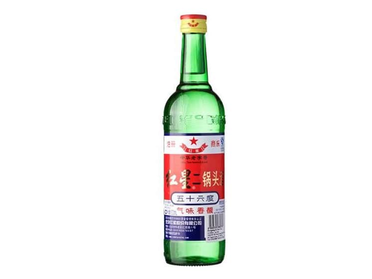 Beijing Red Star Spirit Er Guo Tou Jiu 56% Alc. 500 ml. - Spiritus, Vin & sake
