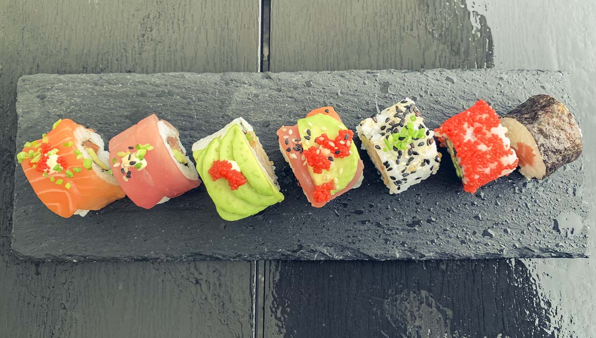 Begravelse uddøde browser Hjemmelavet sushi opskrift for begyndere. Billigt og nemt. Køb sushiudstyr  online
